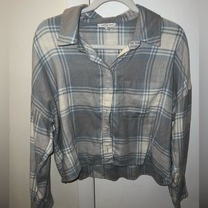 American Eagle cropped flannel